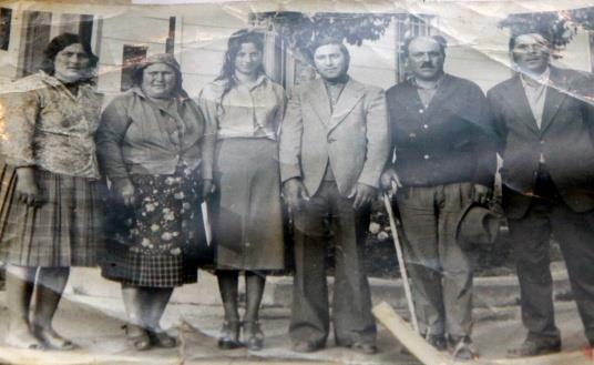 2: Rodina olašských Romů po přestěhování se do Pr