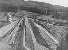 Stavba luhačovické přehrady